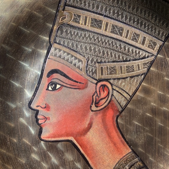 Regal Queen Nefertiti Gold and Black Decorative 9 inch Wall Decor. - Picture 4 of 7